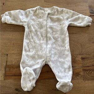 Petit Lem new born Cozy polar White shiny star Baby Onesie footies